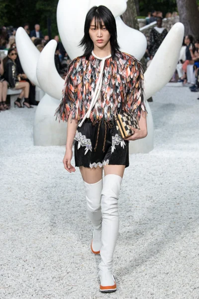 Look 57